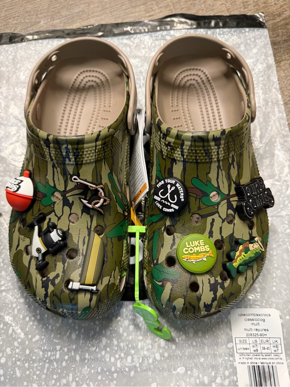 NWT Luke Combs Camouflage Classic Clog Crocs - Green Size Mens 7 Women’s 9